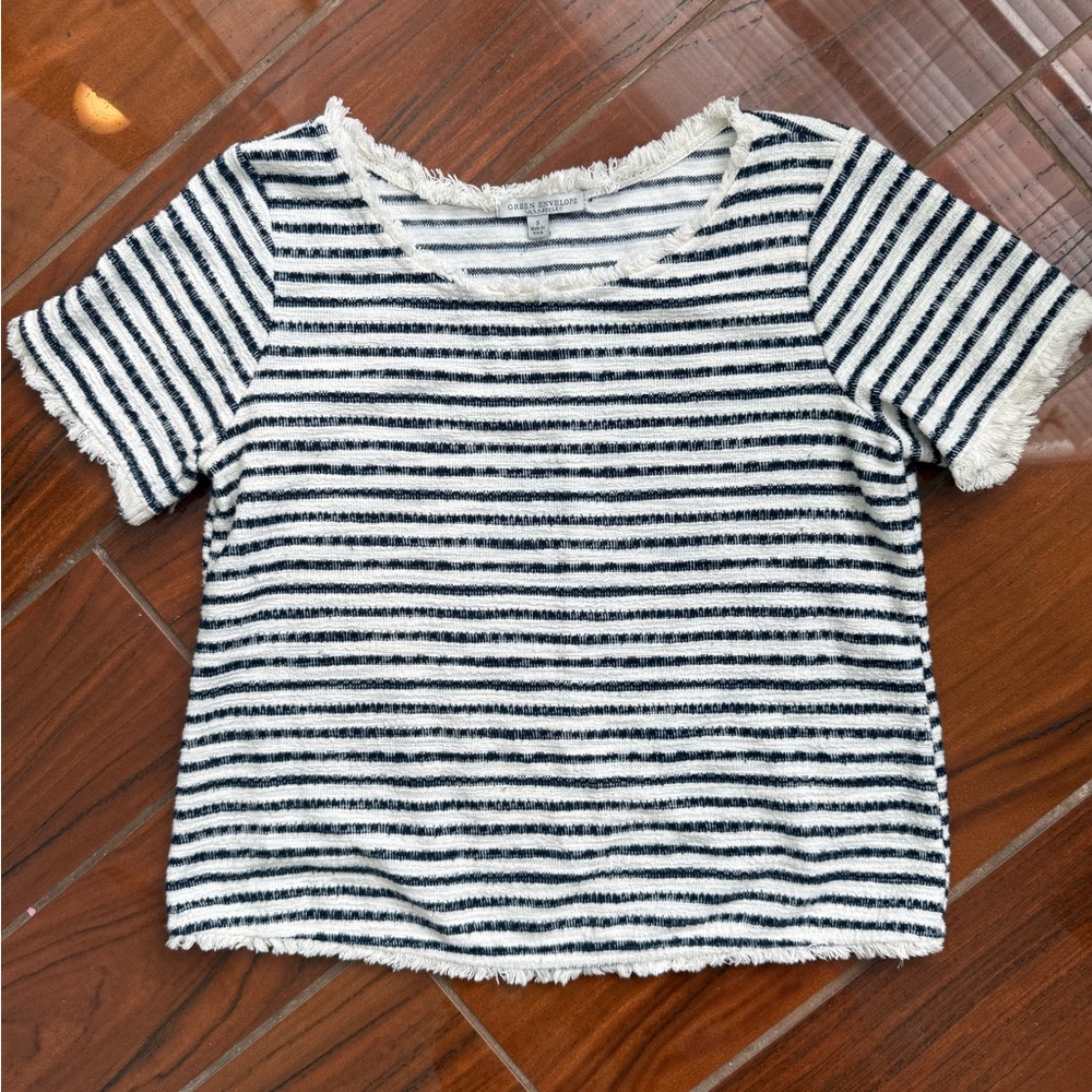 Green Envelope Black and White Striped Kids Tee
0029